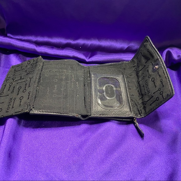 📌Vintage like New Fossil Key Cow Hide Leather Tri-fold Wallet, 16 Card Slots - Picture 12 of 13